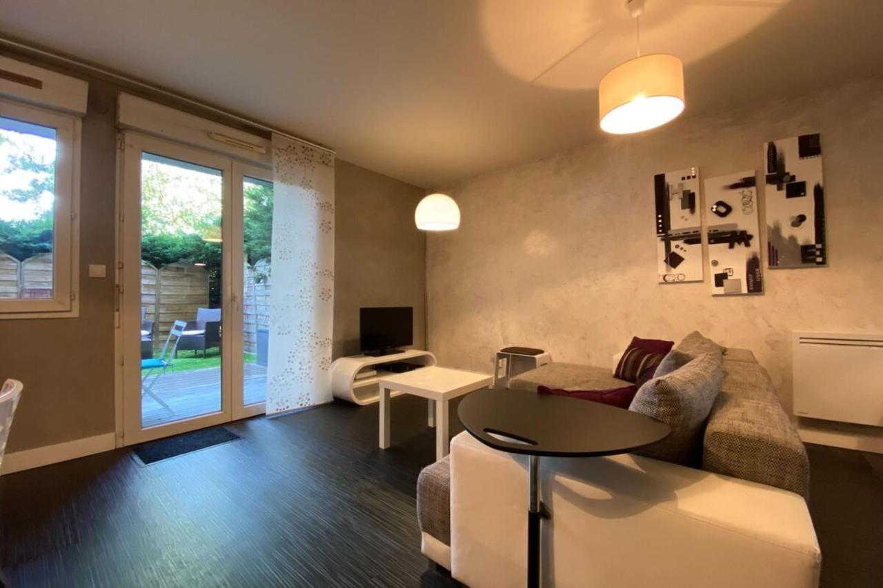 Bel Appartement Proche Tours Centre Bretonneau La Riche エクステリア 写真