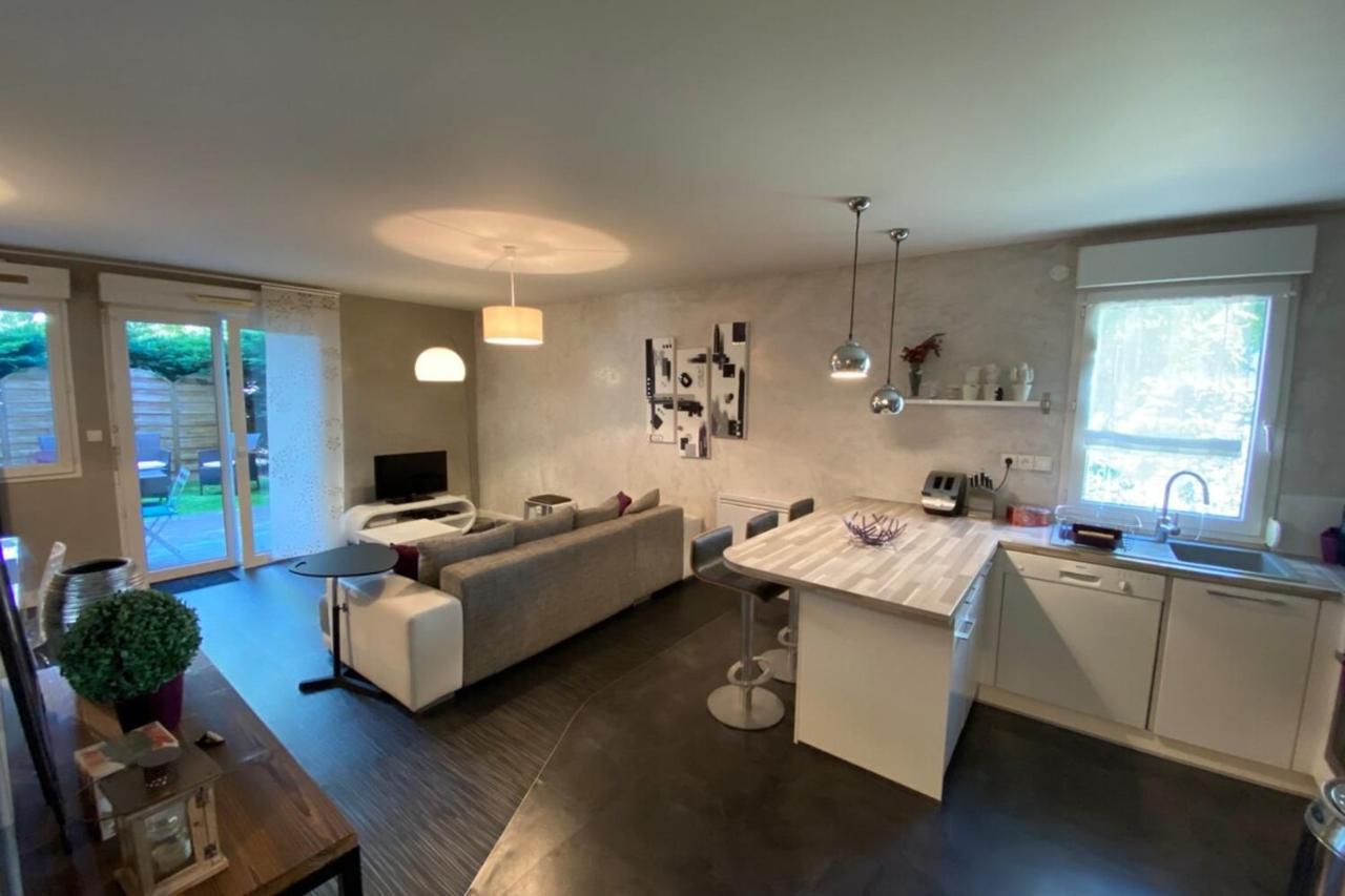 Bel Appartement Proche Tours Centre Bretonneau La Riche エクステリア 写真